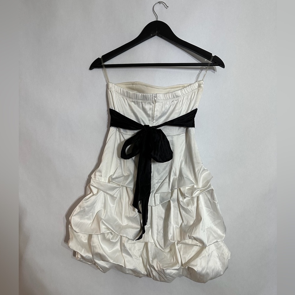Ruby Rox White Strapless Black Sash Bubble Hem Mi… - image 3